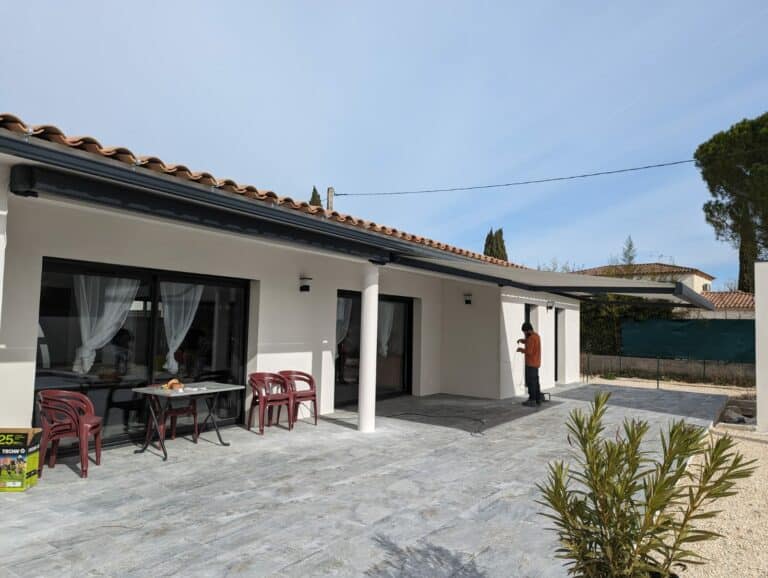 pergola-carport-store-banne-menuiserie-aluminium-pvc-portail-porte-de-garage-porte-entree (110)