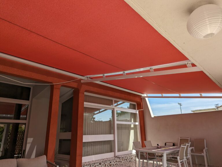 pergola-carport-store-banne-menuiserie-aluminium-pvc-portail-porte-de-garage-porte-entree (125)