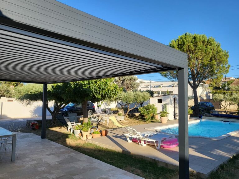 pergola-carport-store-banne-menuiserie-aluminium-pvc-portail-porte-de-garage-porte-entree (128)