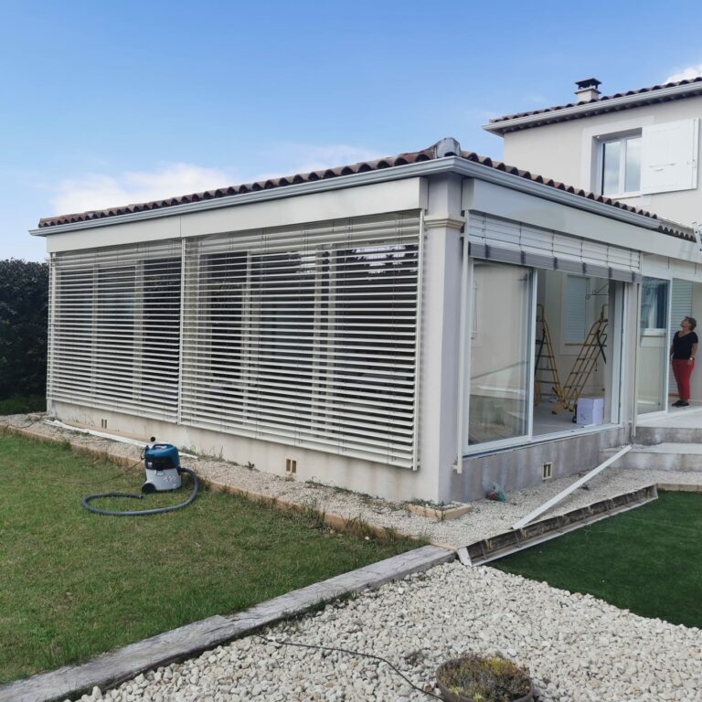 pergola-carport-store-banne-menuiserie-aluminium-pvc-portail-porte-de-garage-porte-entree (148)