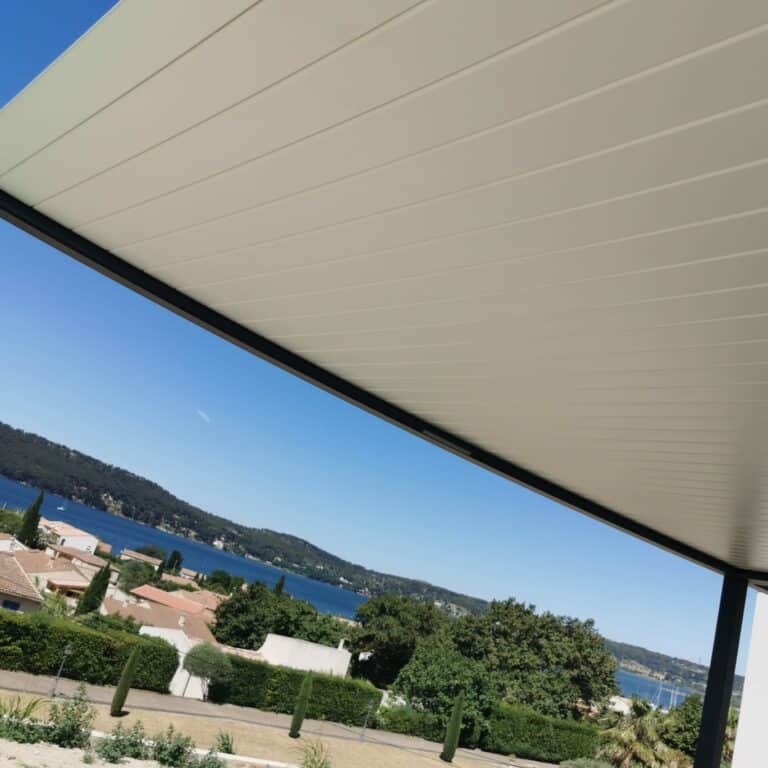 pergola-carport-store-banne-menuiserie-aluminium-pvc-portail-porte-de-garage-porte-entree (150)