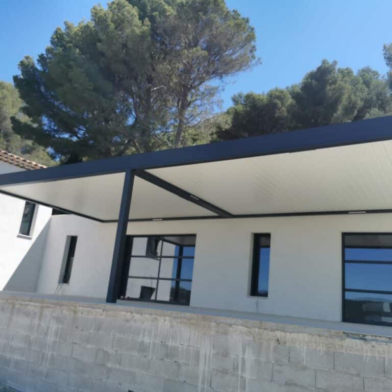 pergola-carport-store-banne-menuiserie-aluminium-pvc-portail-porte-de-garage-porte-entree (151)