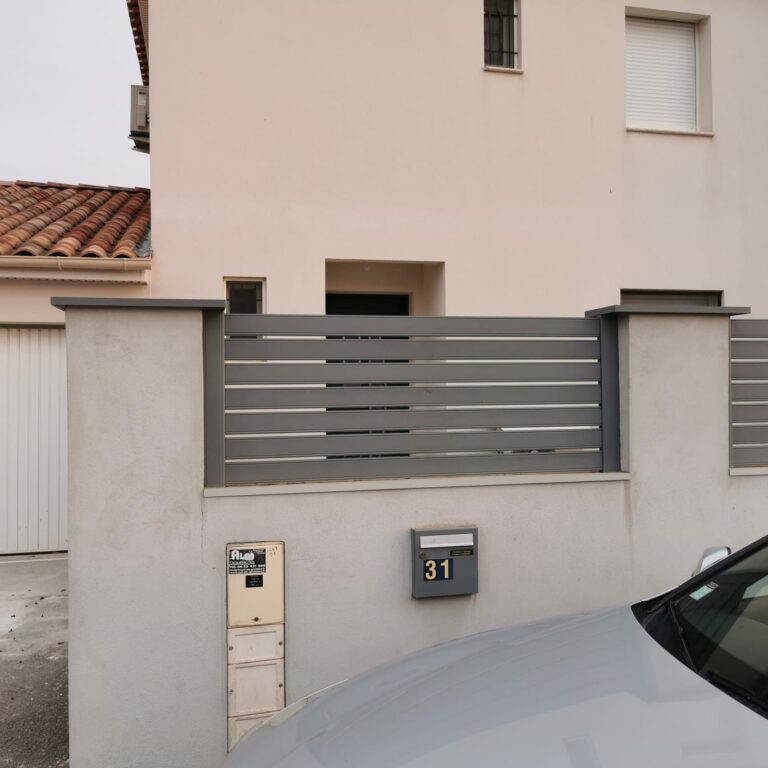 pergola-carport-store-banne-menuiserie-aluminium-pvc-portail-porte-de-garage-porte-entree (180)