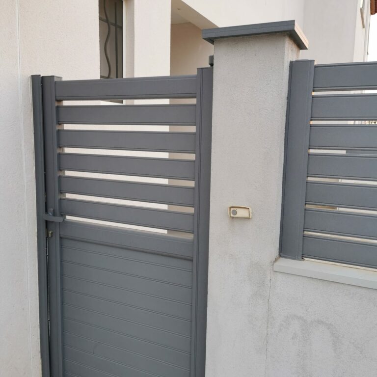 pergola-carport-store-banne-menuiserie-aluminium-pvc-portail-porte-de-garage-porte-entree (182)