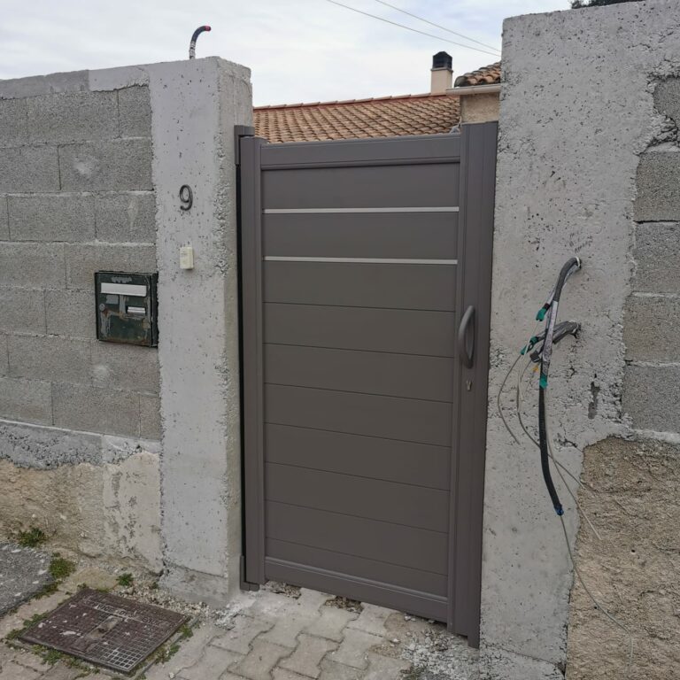 pergola-carport-store-banne-menuiserie-aluminium-pvc-portail-porte-de-garage-porte-entree (187)