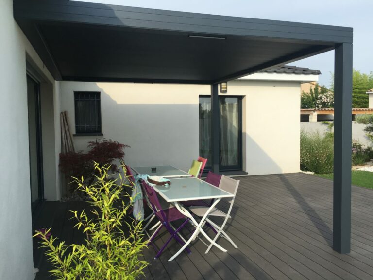 pergola-carport-store-banne-menuiserie-aluminium-pvc-portail-porte-de-garage-porte-entree (31)