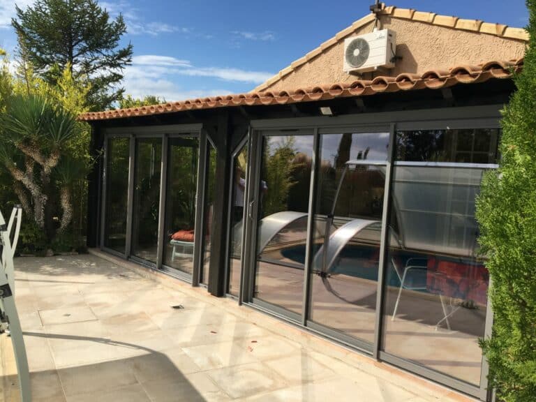 pergola-carport-store-banne-menuiserie-aluminium-pvc-portail-porte-de-garage-porte-entree (60)